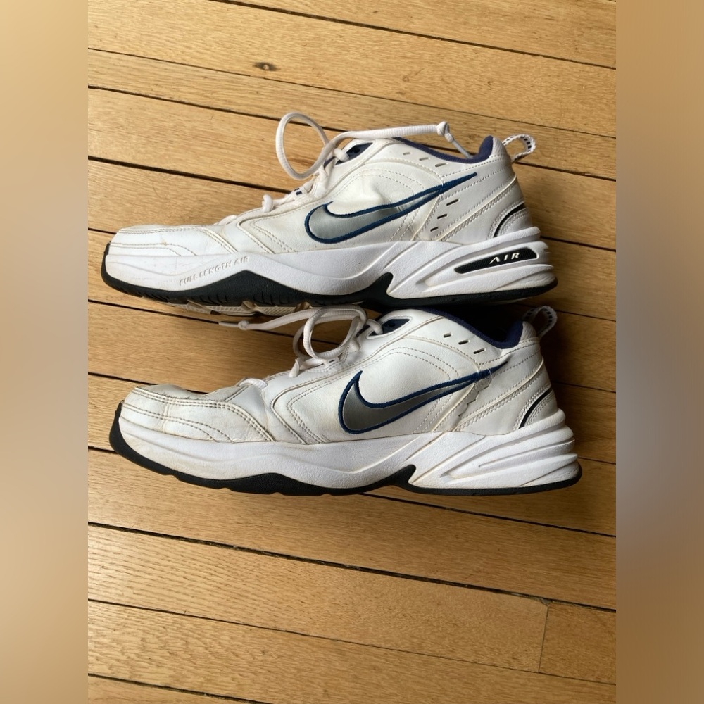 Men’s Nike Air Monarch IV